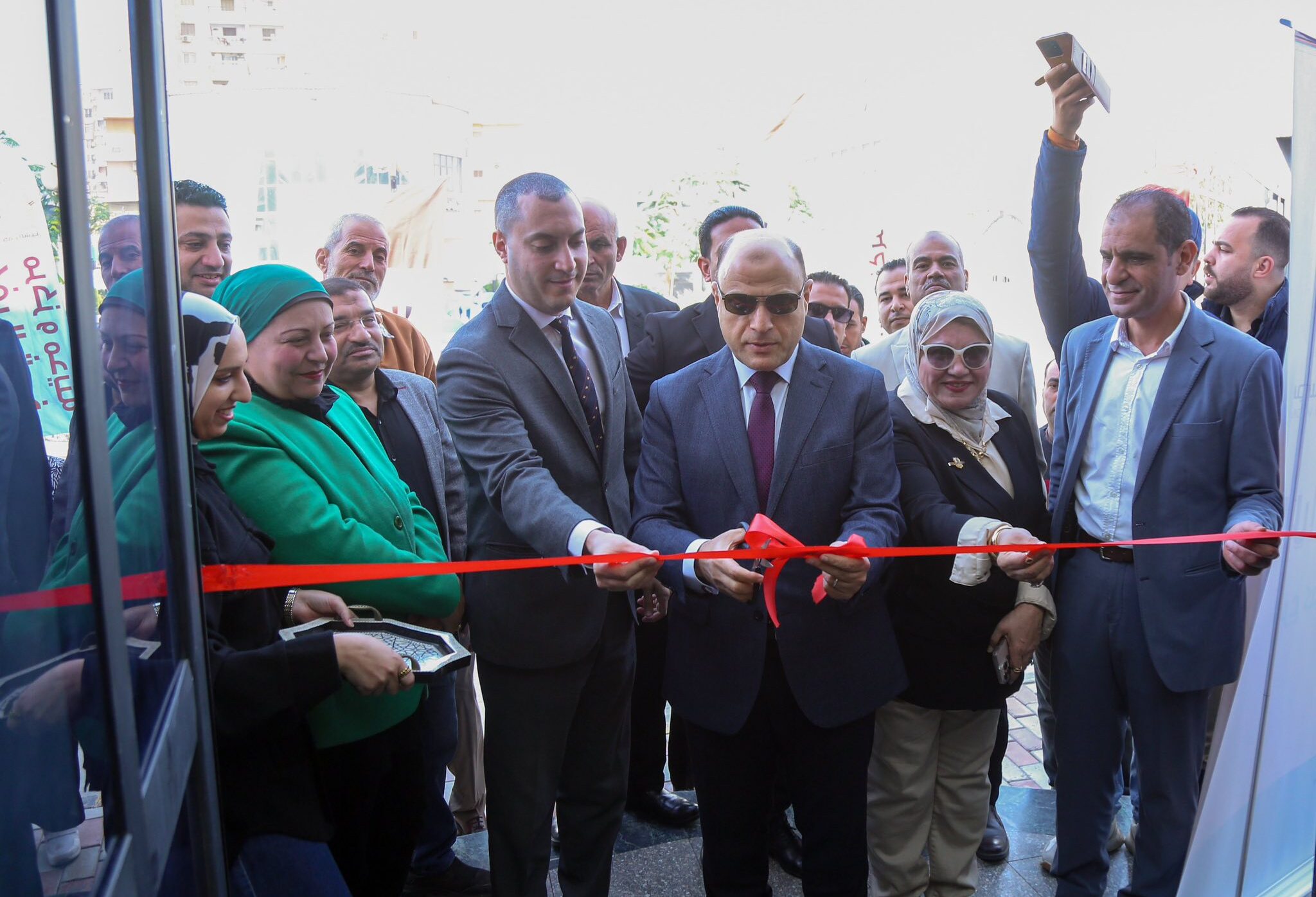 محافظ كفرالشيخ يفتتح معرض «مشروعك».. دعماً للحرف اليدوية والتراثية وروّاد المشروعات الصغيرة والأسر المنتجة بنادى الخالدين  