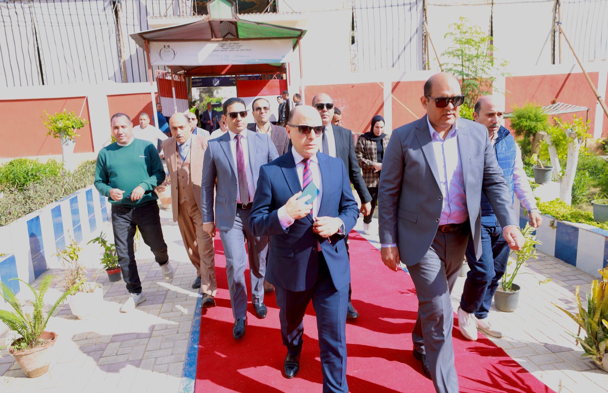 محافظ كفرالشيخ يتفقد عدداً من اللجان الانتخابية بالدائرة الرابعة بدسوق.. ويؤكد أهمية المشاركة الوطنية في انتخابات مجلس النواب 2025  