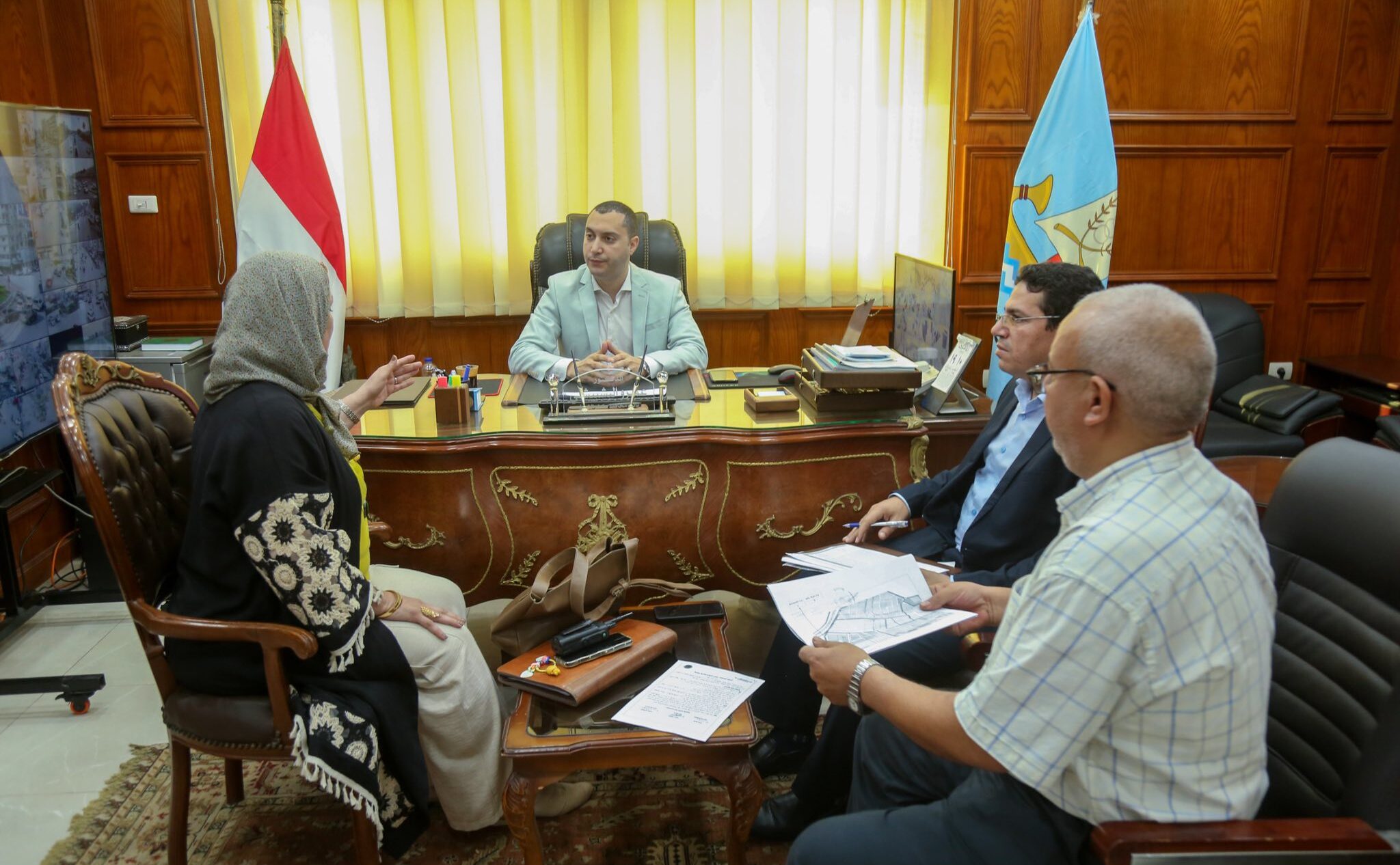 محافظ كفرالشيخ يوجّه ببحث عدد من طلبات وشكاوى المواطنين.. التواصل المباشر لحل مشكلاتهم  