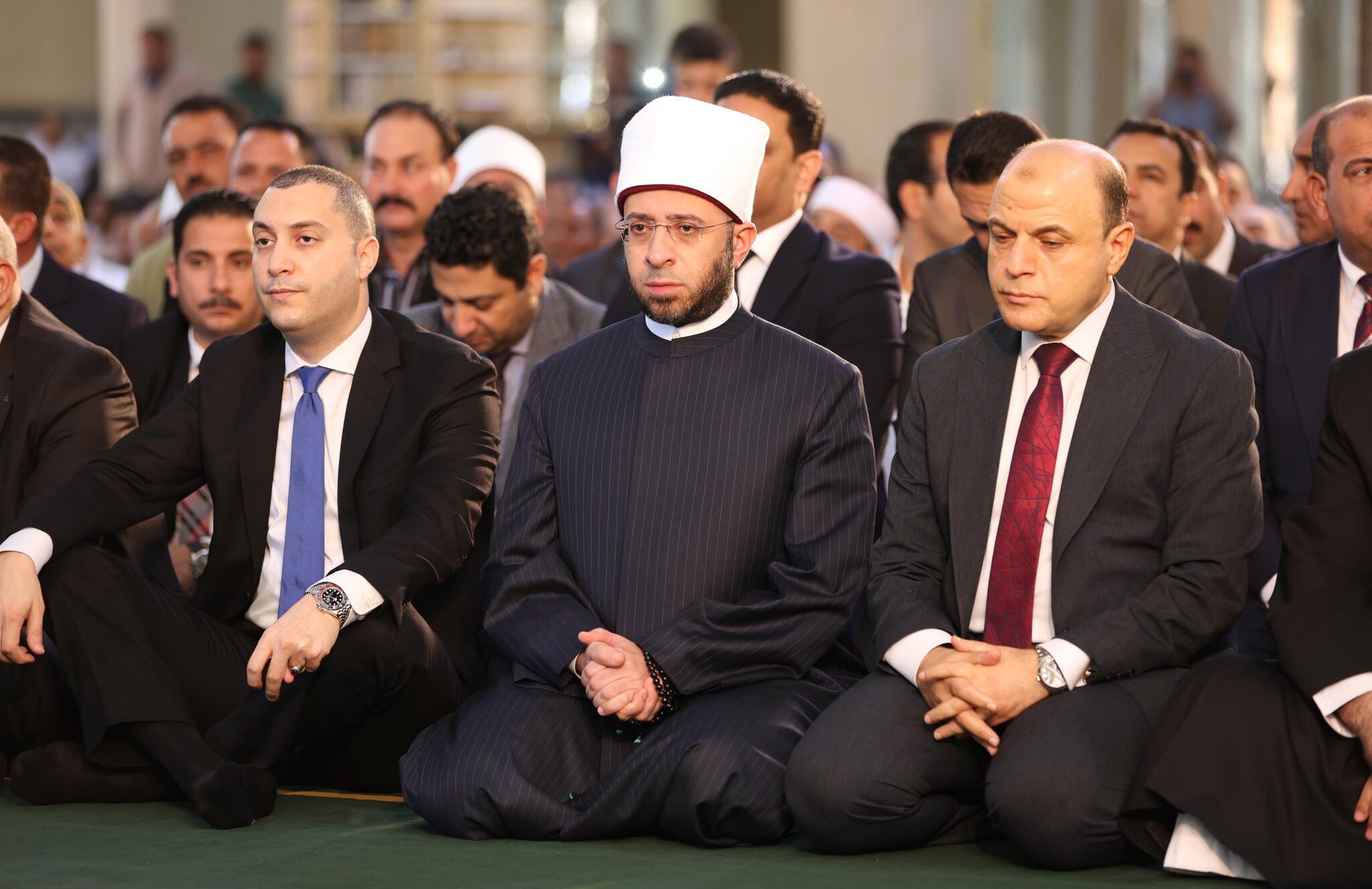 وزير الأوقاف ومفتي الجمهورية ومحافظ كفرالشيخ يؤدون صلاة الجمعة بمسجد سيدي إبراهيم الدسوقي احتفالًا بالعيد القومي للمحافظة  