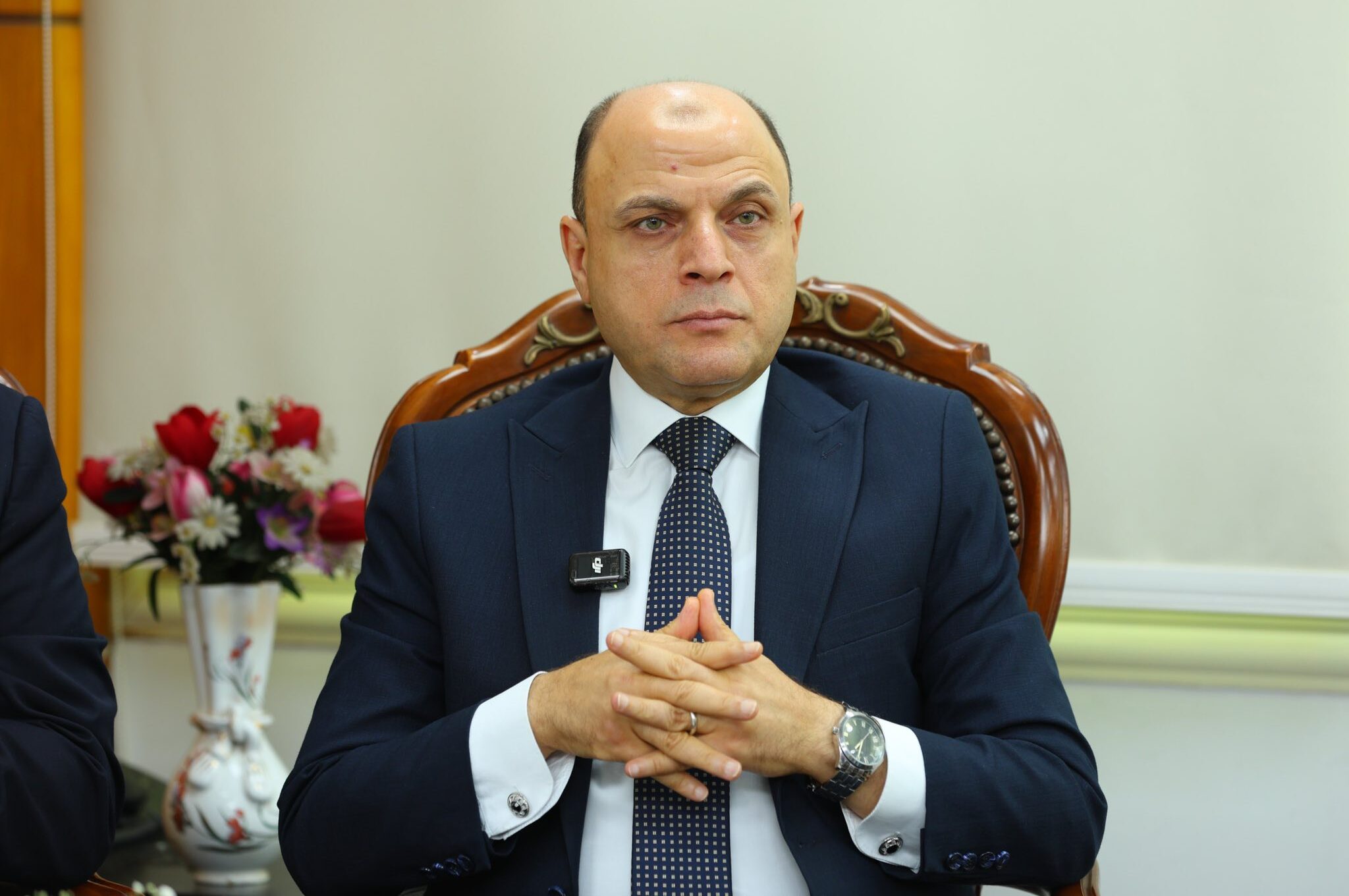 محافظ كفرالشيخ يتابع أعمال رفع كفاءة وتمهيد الطرق بسيدي غازي ضمن خطة شاملة لـ «تأهيل الطرق» على مستوى المحافظة .. مشيدًا بالمشاركة المجتمعية  