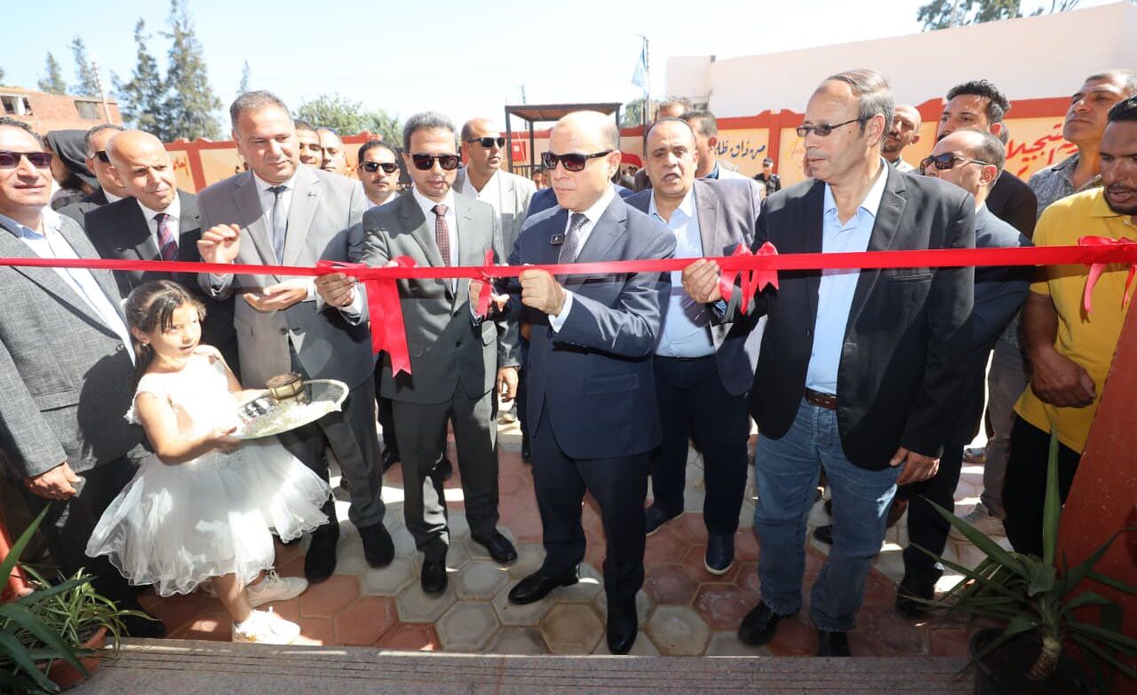 محافظ كفرالشيخ يفتتح مدرسة الفقهاء القبلية الثانوية المشتركة بسيدي سالم ويطمئن على انتظام الدراسة.. وسط فرحة المواطنين  