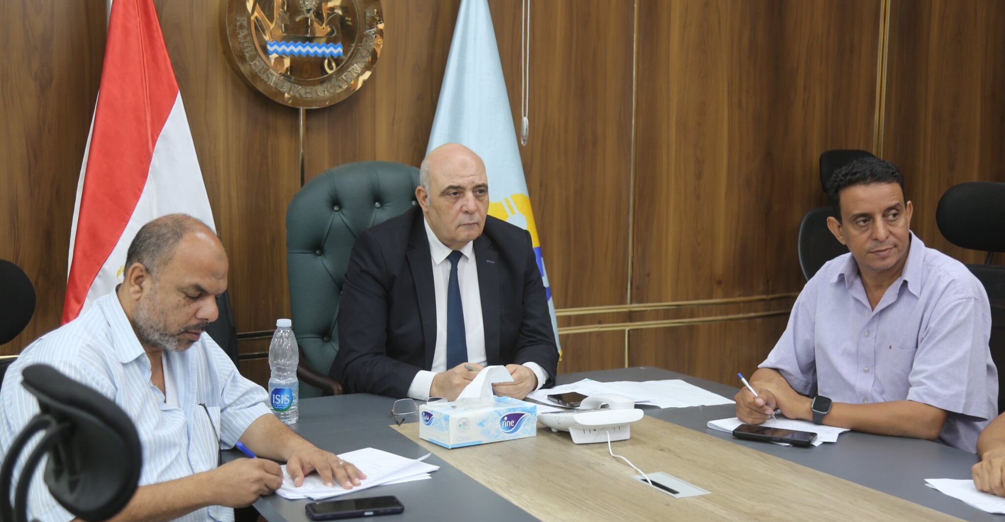 محافظ كفرالشيخ: اجتماعًا تنسيقيًا لمناقشة الاحتياجات اللازمة لتنفيذ مشروعات الرصف بالخطة الاستثمارية للعام 2025/2026  