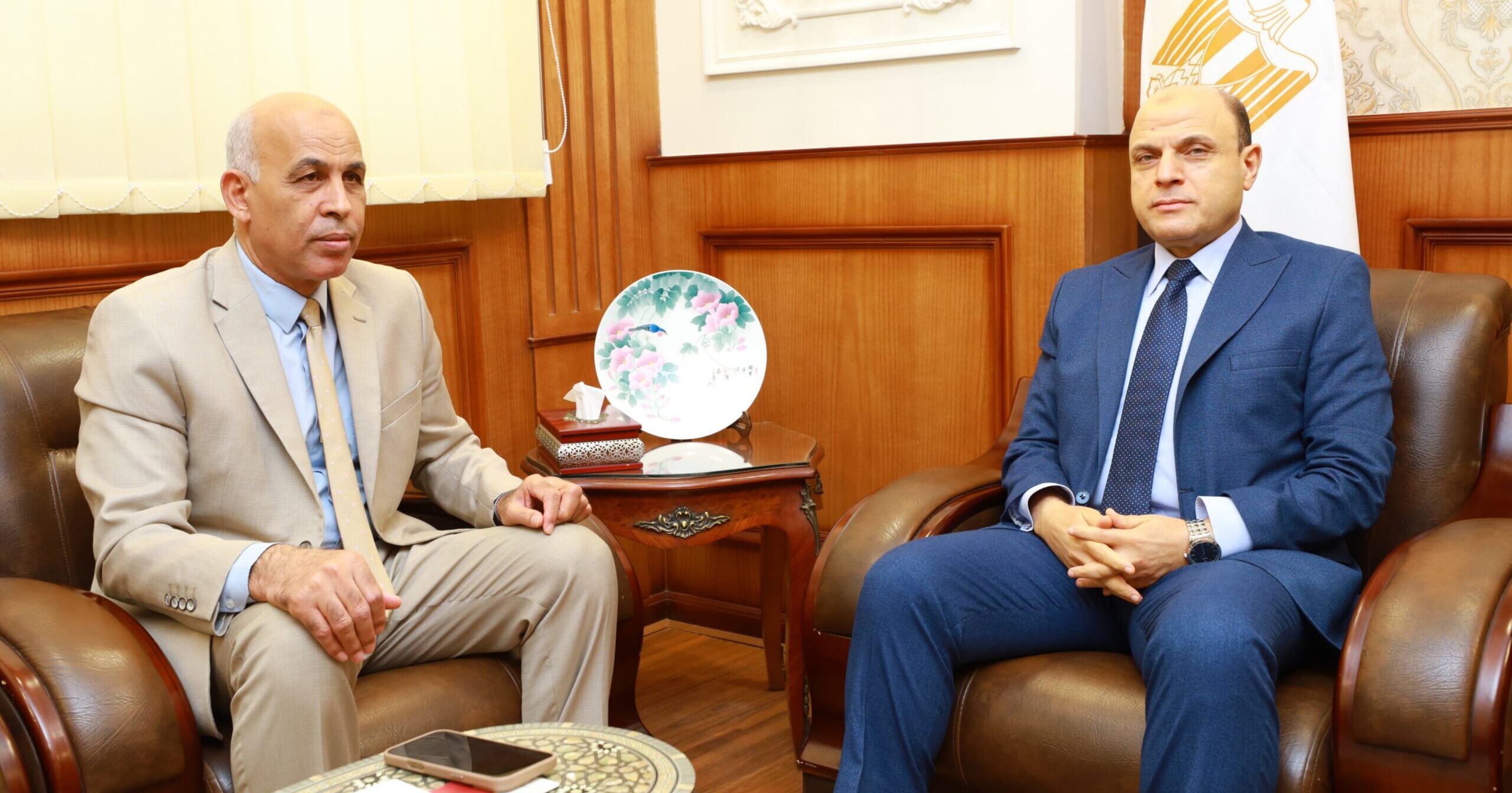 محافظ كفرالشيخ يستقبل القائم بعمل رئيس الجامعة لبحث الملفات التعليمية واستعدادات العام الدراسي الجديد  