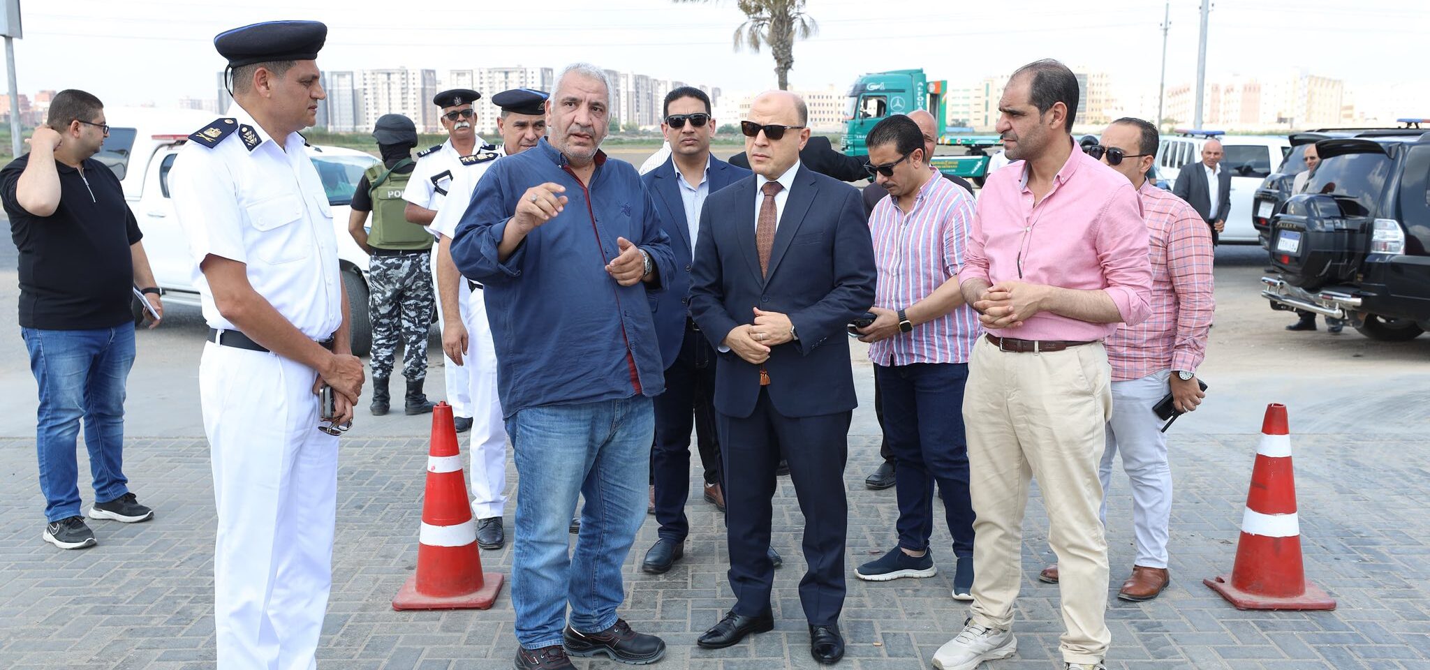محافظ كفرالشيخ يتابع ميدانيًا أعمال صيانة خط الغاز الطبيعي بميدان الملك عبدالله.. ويوجه بسرعة إعادة الخدمة للمواطنين  