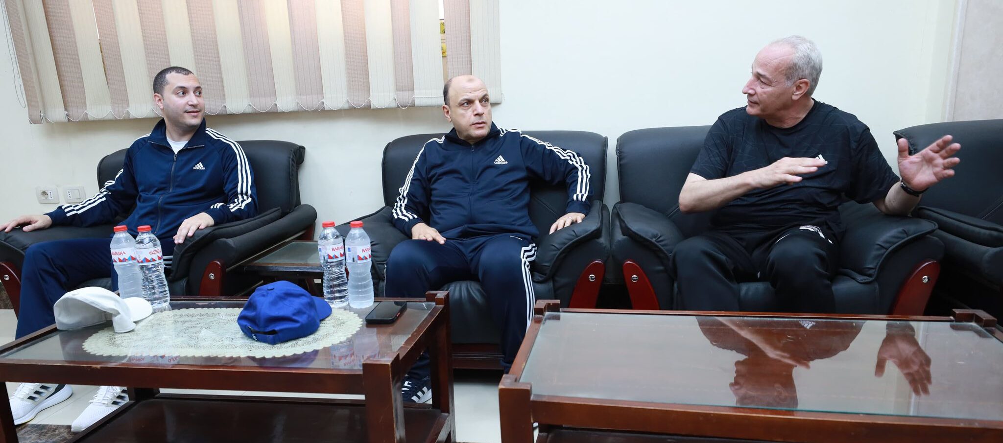 بالصور اللواء دكتور علاء عبدالمعطي محافظ كفرالشيخ يشهد انطلاق مسيرة «مصر النهاردة رياضة» احتفالًا بأول إنجاز مصري في الألعاب الأوليمبية.. مشيدًا بدور وزارة الشباب والرياضة في نشر الثقافة الرياضية وترسيخ روح الانتماء بين الشباب  