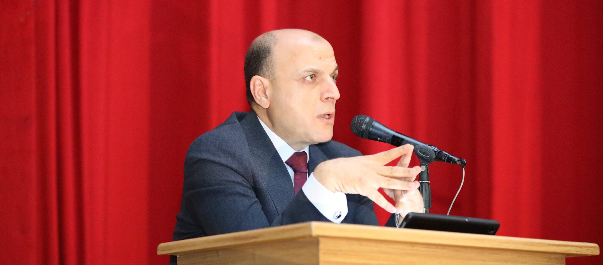 تقرير القناة الاولى المصرية حول إفتتاح الدكتور أيمن عاشور وزير التعليم العالى واللواء دكتور علاء عبد المعطى محافظ كفرالشيخ لعدد من المشروعات التعليمية والصحية بجامعة كفر الشيخ  