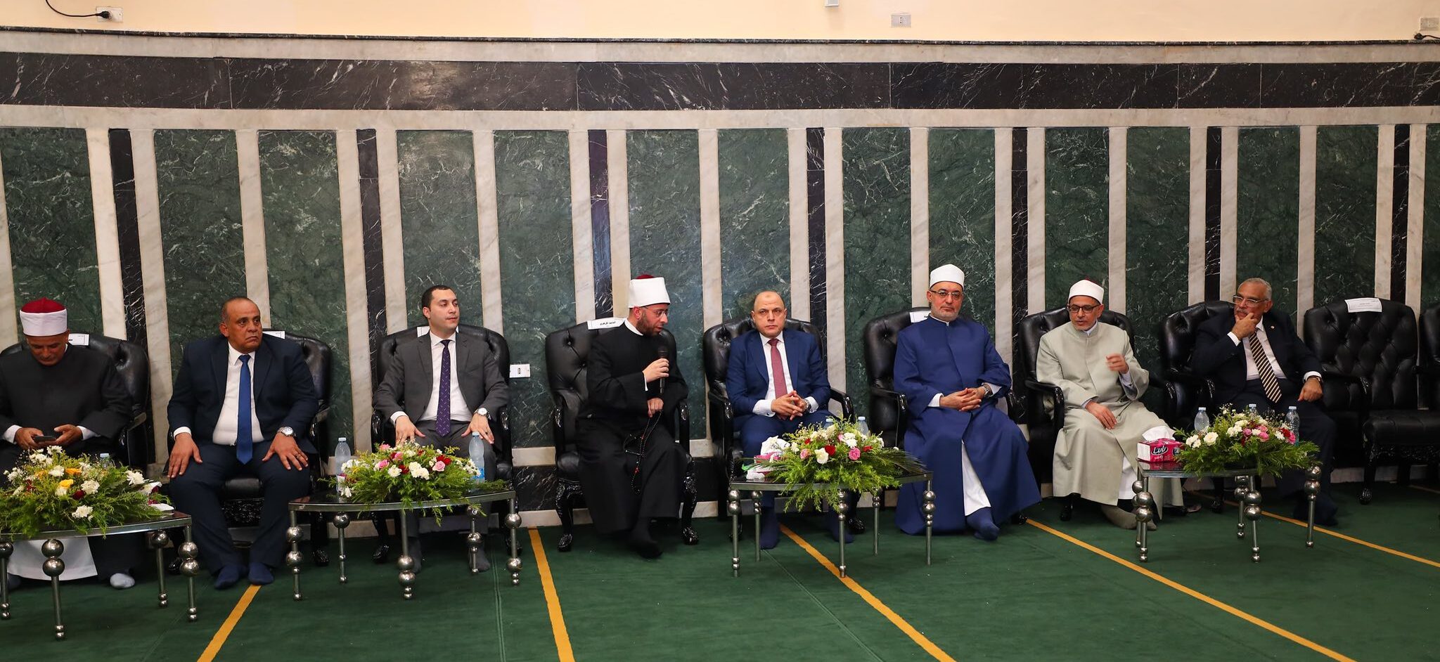 الدكتور أسامة الأزهري، وزير الأوقاف، وفضيلة الدكتور نظير عياد، مفتي الجمهورية، واللواء دكتور علاء عبدالمعطي، محافظ كفرالشيخ يفتتحون المرحلة الأولى من مشروع تطوير ساحة وميدان مسجد سيدي إبراهيم الدسوقي بمدينة دسوق  