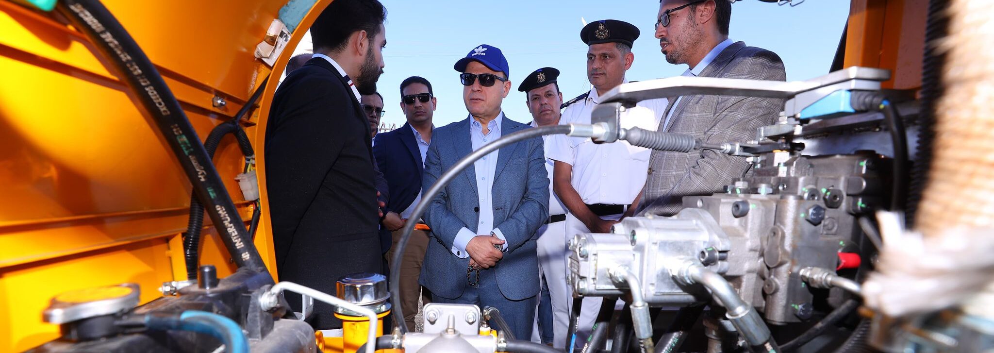 محافظ كفرالشيخ يتفقد أعمال تخطيط وتنفيذ إشارات وعلامات الطرق بشارع المدينة الطبية الجامعية  