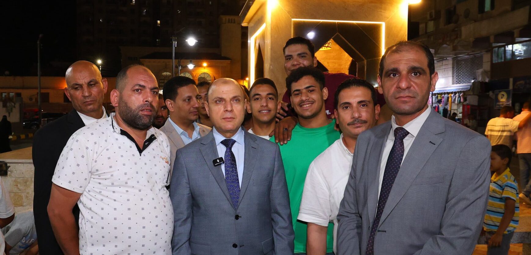 بالفيديو | اللواء دكتور علاء عبد المعطي محافظ كفرالشيخ يفتتح ميدان وحديقة المحطة بوسط العاصمة بعد تطويرهما ضمن خطة تجميل المحافظة والارتقاء بالهوية البصرية وسط إشادات المواطنين وتحسن واضح في المظهر الحضاري  