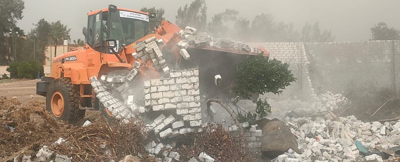 بالصور.. محافظ كفرالشيخ يتابع أعمال تنفيذ الموجة الـ26 لإزالة التعديات على أملاك الدولة والأراضي الزراعية ومخالفات البناء بالمحافظة .. تنفيذ 124 قرار إزالة على مساحة 7 أفدنة  