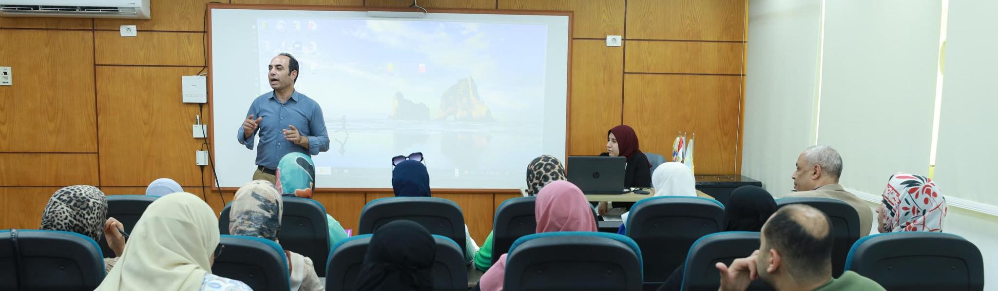 محافظ كفرالشيخ يتابع فعاليات اليوم الثالث من البرنامج التدريبي "إدراك" للعاملين بالديوان العام ومراكز المدن  