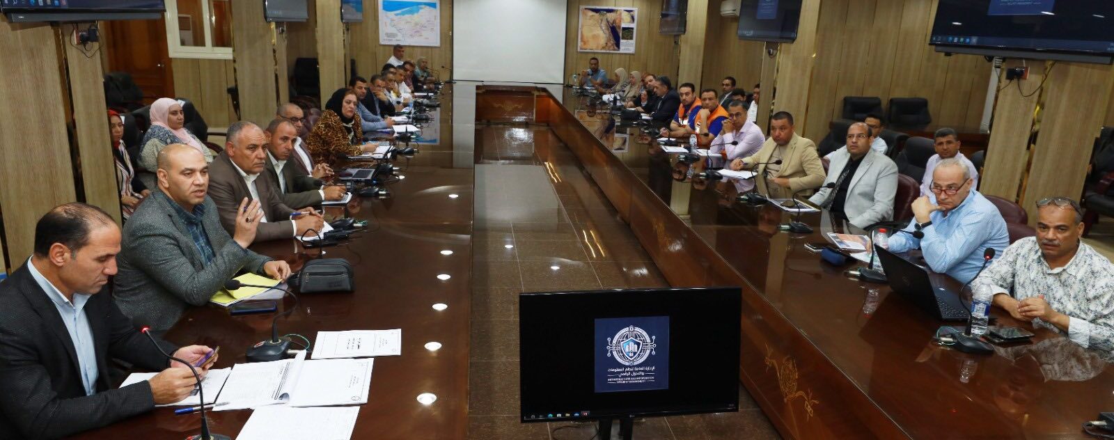 محافظ كفرالشيخ يتابع اجتماع إعداد تنفيذ مشروع التدريب العملي المشترك «صقر» لمجابهة الأزمات والكوارث  