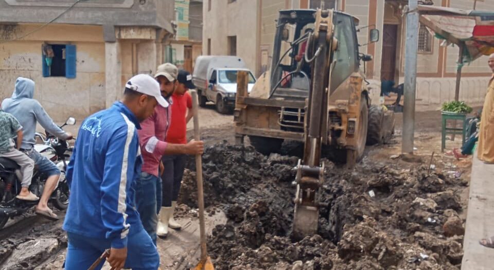 فى استجابة سريعة .. محافظ كفرالشيخ: إصلاح فوري لخط مياه الشرب بعزبة عمرو بمطوبس.. مشددًا على المتابعة المستمرة للخدمات ومشروعات المرافق  