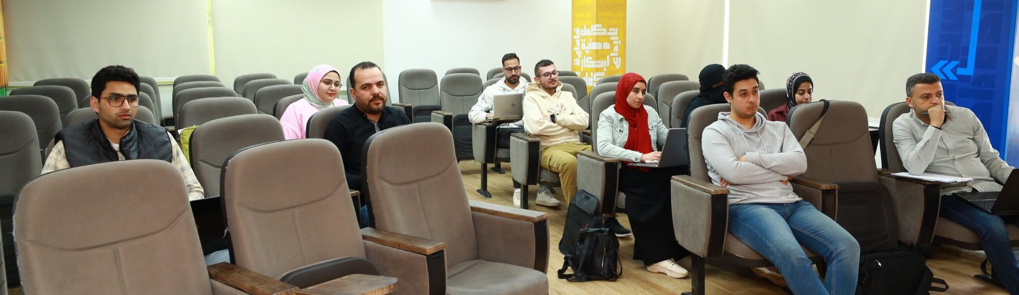 محافظ كفرالشيخ يتابع فعاليات اليوم الثاني من برنامج إعداد مدربين معتمدين في الذكاء الاصطناعي بمركز استدامة  