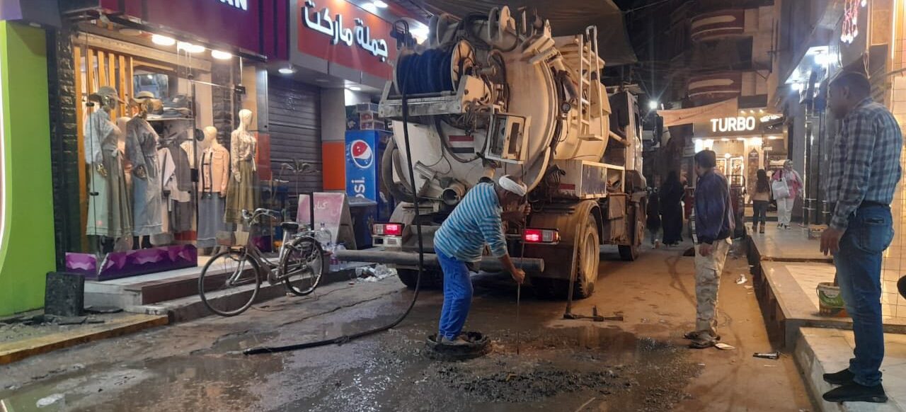 في استجابة سريعة للمواطنين.. محافظ كفرالشيخ يأمر بإصلاح عاجل لعطل الصرف الصحي بشارع عبدالعال بدسوق  