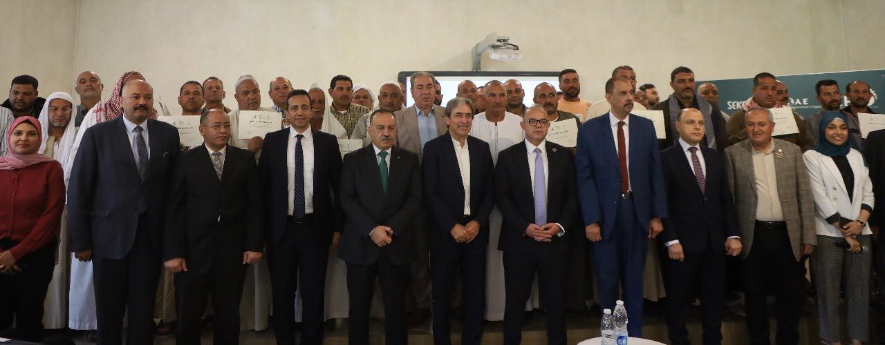 محافظ كفرالشيخ يشارك في منتدى “شهادات الكربون واقتصاد المحبة” بجامعة هليوبوليس.. مشيداً بأبطال المناخ من المزارعين وجهودهم فى التحويل إلى الزراعة العضوية والحيوية  