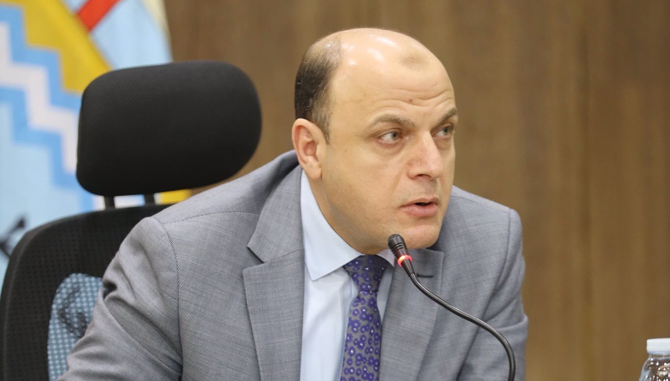 محافظ كفرالشيخ يتابع أعمال رفع كفاءة وتمهيد الطرق بسيدي غازي ضمن خطة شاملة لـ «تأهيل الطرق» على مستوى المحافظة  