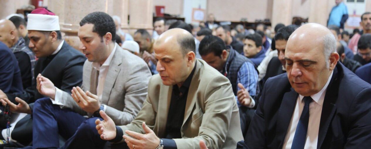 محافظ كفرالشيخ يؤدى صلاة الجمعة.. ويتفقد أعمال التطوير بمسجد النصر «الملك» بعاصمة المحافظة | بالصور..  