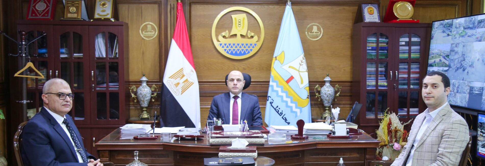 محافظ كفرالشيخ يبحث إنشاء منافذ توزيع للأسماك بأسعار مخفضة مع الشركة الوطنية للثروة السمكية  