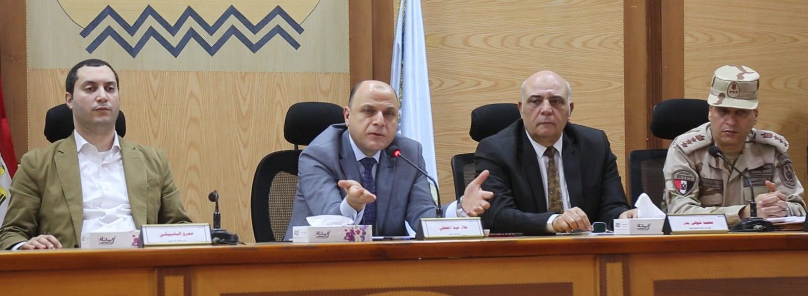 محافظ كفرالشيخ يعقد اجتماعًا موسعًا للإعداد لتنفيذ مشروع التدريب العملي المشترك «صقر» لمجابهة الأزمات والكوارث  