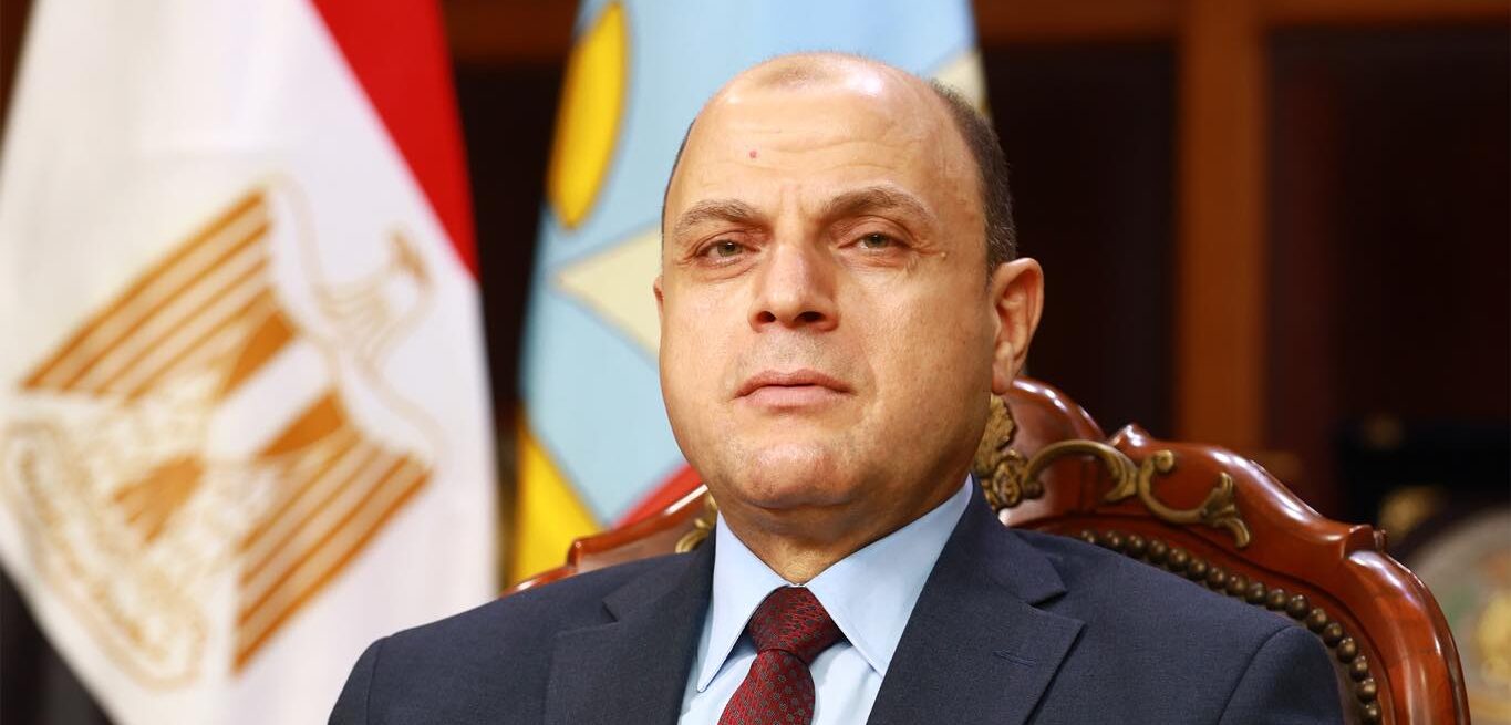 فرحة المزارعين بعد معاناة امتدت لسنوات.. مزارعو سيدي سالم يشيدون بمحافظ كفرالشيخ لحل أزمة الأسمدة وحصولهم على كارت الفلاح  