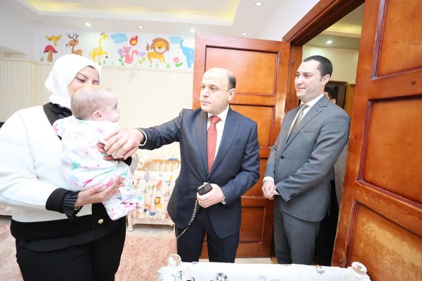 محافظ كفرالشيخ يزور دار الأيتام الرضع ويوجه بتقديم الرعاية الكاملة لهم  