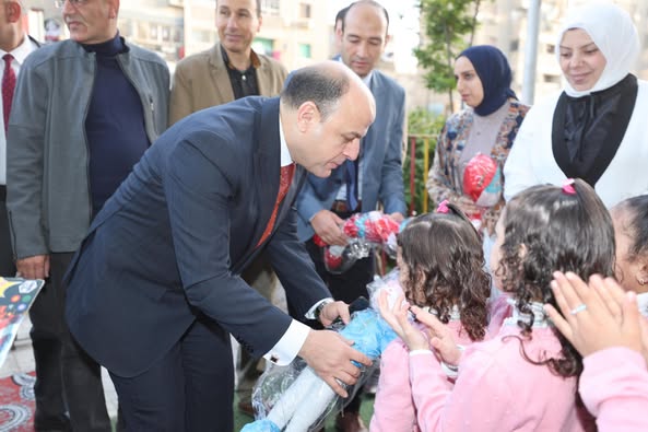 محافظ كفرالشيخ يزور دار الأمل للأيتام ويقدم هدايا فخامة «الرئيس» في عيد الفطر المبارك  