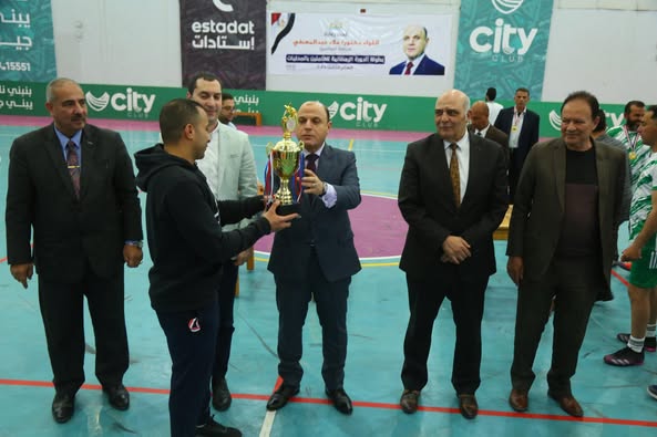 محافظ كفرالشيخ يشهد المباراة النهائية لبطولة الدورة الرمضانية للمحليات.. ويهنئ فريق ديوان عام المحافظة لفوزه بكأس البطولة للعام 2025.. مقدمًا الشكر للمنظمين  