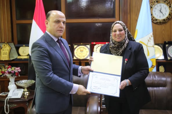 محافظ كفرالشيخ يكرم الأمهات المثاليات للعام 2025 .. سطرت كل سيدة منهن قصص تضحية وكفاح تحدت الصعاب  