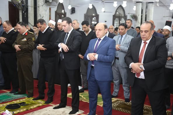 محافظ كفرالشيخ يشهد الاحتفال «بليلة القدر» المباركة للعام 1446 هـ بمسجد الفتح .. مقدماً التهنئة لأهالي المحافظة.. نائباً عن فخامة رئيس الجمهورية  