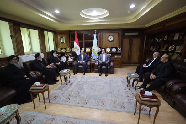 محافظ كفرالشيخ يستقبل وفد الكنيسة للتهنئة بعيد الفطر المبارك  