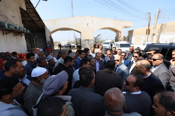 محافظ كفرالشيخ خلال زيارته لسوق الجملة: الدولة تبذل جهود كبيرة لخفض الأسعار وتوفير احتياجات المواطنين.. ونتابع توافر السلع بـ 31 معرض لـ «أهلاً رمضان» بالمدن والقرى لخدمة أهالينا  