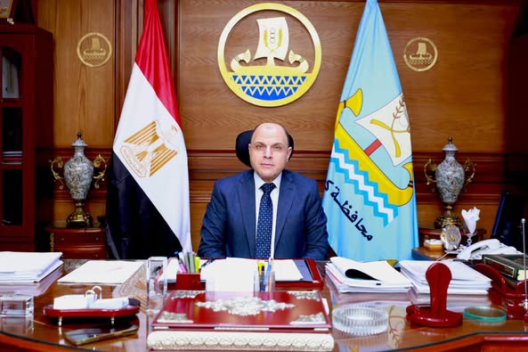 محافظ كفرالشيخ يناقش عدد من الملفات ومشاكل الدوائر مع أعضاء مجلسي النواب والشيوخ .. مؤكداً على متابعة تنفيذ المشروعات الخدمية والتنموية  