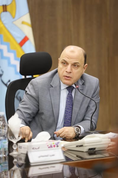 في استجابة فورية لأهالينا.. محافظ كفرالشيخ يأمر بحل مشكلة تراكم مياه الصرف بمشروع خفض المنسوب بقرية نشرت بقلين .. قائلًا: «نفحص جميع الشكاوى ومش هنسيب مشكلة بدون حل»  