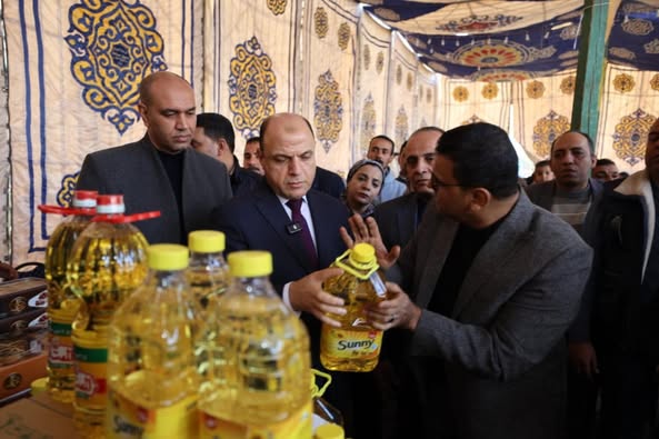 محافظ كفر الشيخ يتابع توافر السلع الغذائية والأساسية بمعارض "أهلاً رمضان" بتخفيضات تصل إلى 35% لتخفيف العبء عن أهالينا  