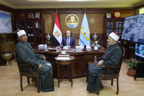 محافظ كفرالشيخ يناقش سير العملية التعليمية وخطة الأنشطة الطلابية بالمعاهد الأزهرية  