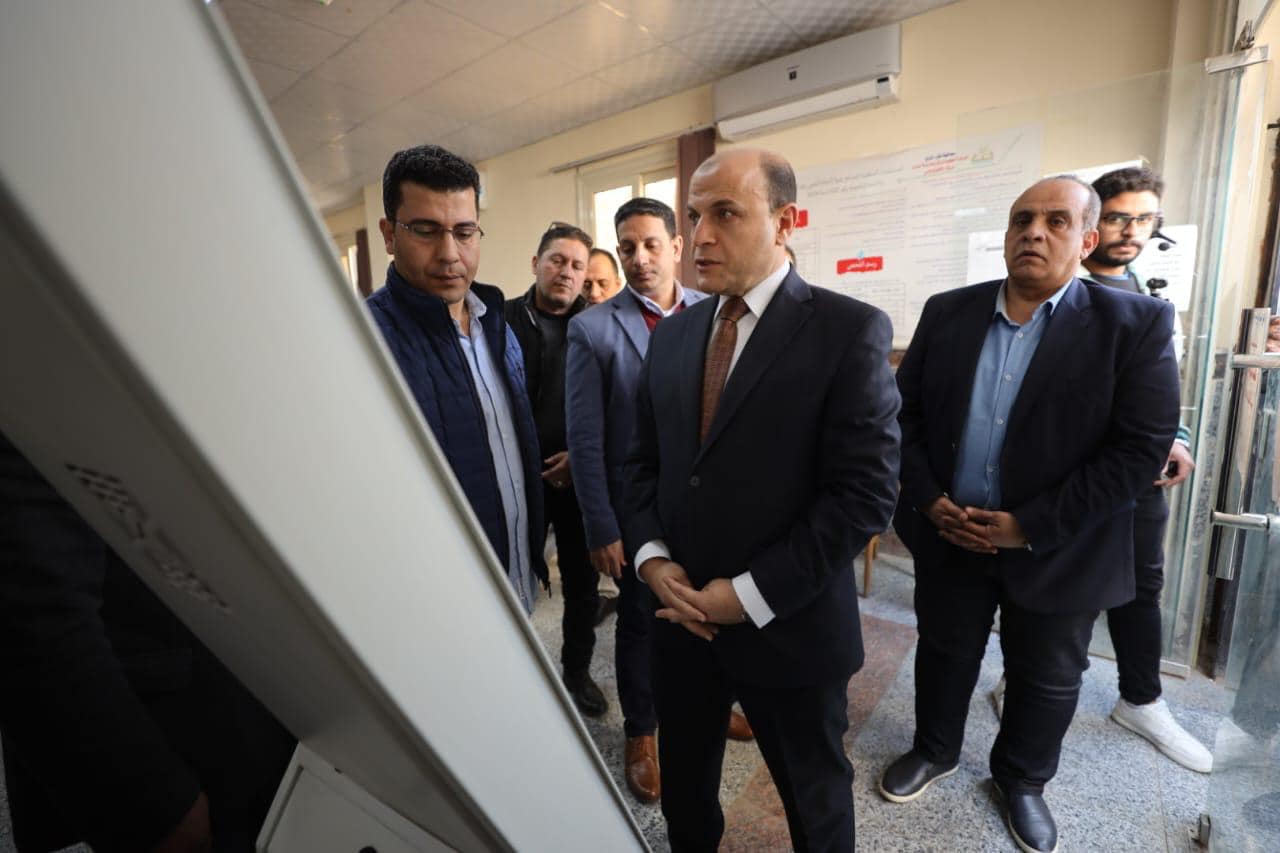 محافظ كفرالشيخ يتفقد المركز التكنولوجي لخدمة المواطنين بمسير .. مؤكدًا على تسهيل وسرعة إنهاء إجراءات التصالح  