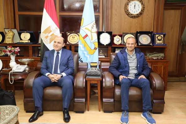 محافظ كفرالشيخ يناقش مع ممثلي الاتحاد الأوروبي مشروع إقامة محطتين للصرف الصحي بمركز بيلا.. ضمن مشروعات معالجة مصرف كتشنر .. تحقيق نقلة نوعية فى الخدمات والبنية التحتية والتنمية البيئية  