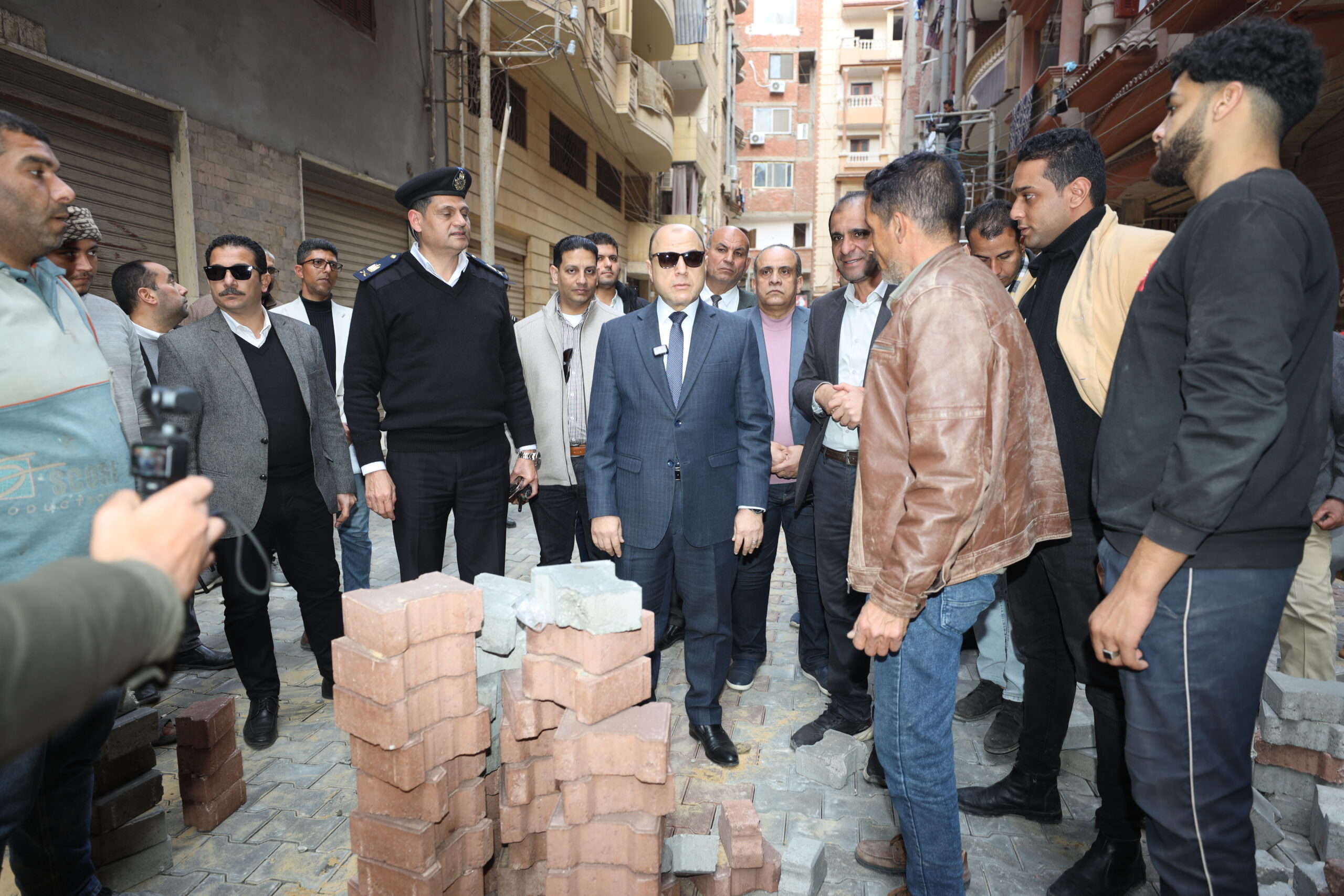 محافظ كفرالشيخ يتفقد أعمال مشروع تركيب الإنترلوك ورفع كفاءة الأرصفة بعاصمة المحافظة .. ضمن مشروعات الخطة الاستثمارية للعام المالى 20242025  