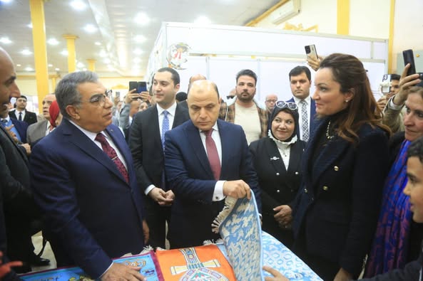 محافظ كفرالشيخ يتابع فعاليات اليوم الثاني لمعرض الحرف اليدوية والتراثية في حديقة صنعاء بمشاركة 17 محافظة .. لا تفوت فرصة اقتناء المنتجات بأسعار رمزية  
