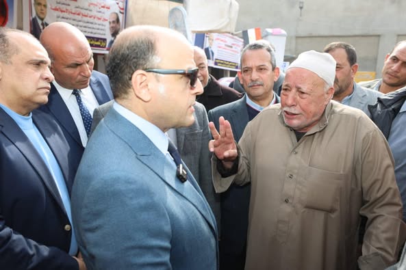 محافظ كفر الشيخ في تواصل مباشر مع المواطنين: حلول فورية للشكاوى وتلبية احتياجاتهم أهم أولوياته  