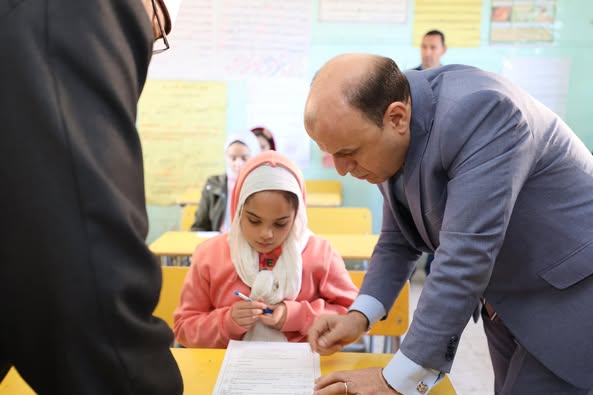 محافظ كفرالشيخ يطمئن على سير امتحانات الشهادة الابتدائيّة الأزهرية بمعهد محمد رجب الأزهرى  