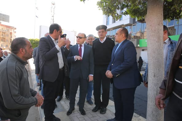 محافظ كفرالشيخ يتفقد عددًا من شوارع المحافظة .. مؤكدًا على تحسين الخدمات والمرافق المقدمة للمواطنين  