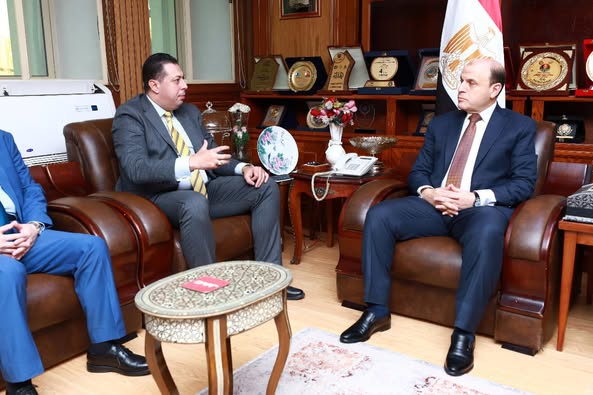 محافظ كفرالشيخ يناقش خطة التطوير المؤسسي وتطبيق منظومة التحول الرقمي مع وفد وزارة الاتصالات وتكنولوجيا المعلومات والجانب الصيني.. ضمن جهود الدولة في تعزيز التكنولوجيا المتقدمة والرقمنة  