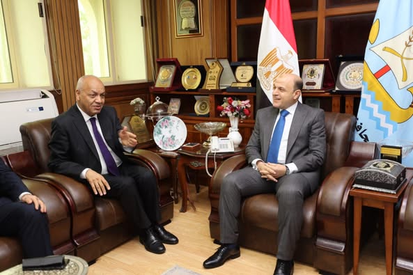 محافظ كفر الشيخ يستقبل النائب مصطفى بكري للمشاركة في المؤتمر العِلمي الثاني بكلية الآداب  