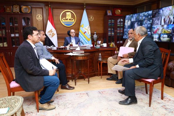 محافظ كفرالشيخ يناقش 12 شكوى في لقاء المواطنين .. في إطار المبادرة الرئاسية «بداية جديدة» .. خدمة أهالينا في مقدمة أولوياتي  