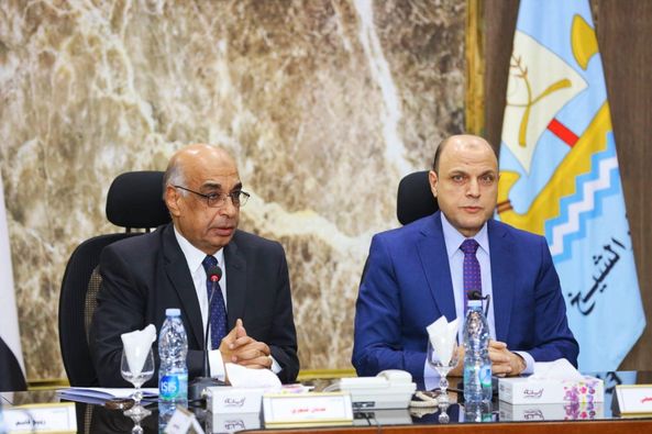 وزير العدل ومحافظ كفرالشيخ يناقشان عددًا من الملفات القضائية والتنموية وتطوير عدد من المحاكم ومكاتب التوثيق.. هدفنا تقديم خدمات قضائية رقمية تتناسب مع أهداف الدولة وتلبي احتياجات المواطنين  