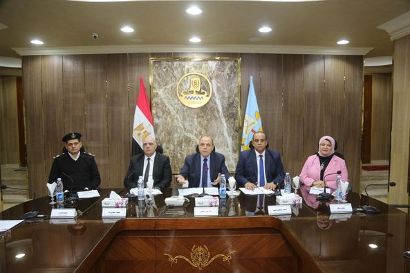 محافظ كفرالشيخ يترأس اجتماع اللجنة الاستشارية للسلامة والصحة المهنية.. ضمن مبادرة فخامة رئيس الجمهورية للتنمية البشريّة "بداية جديدة لبناء الإنسان"  