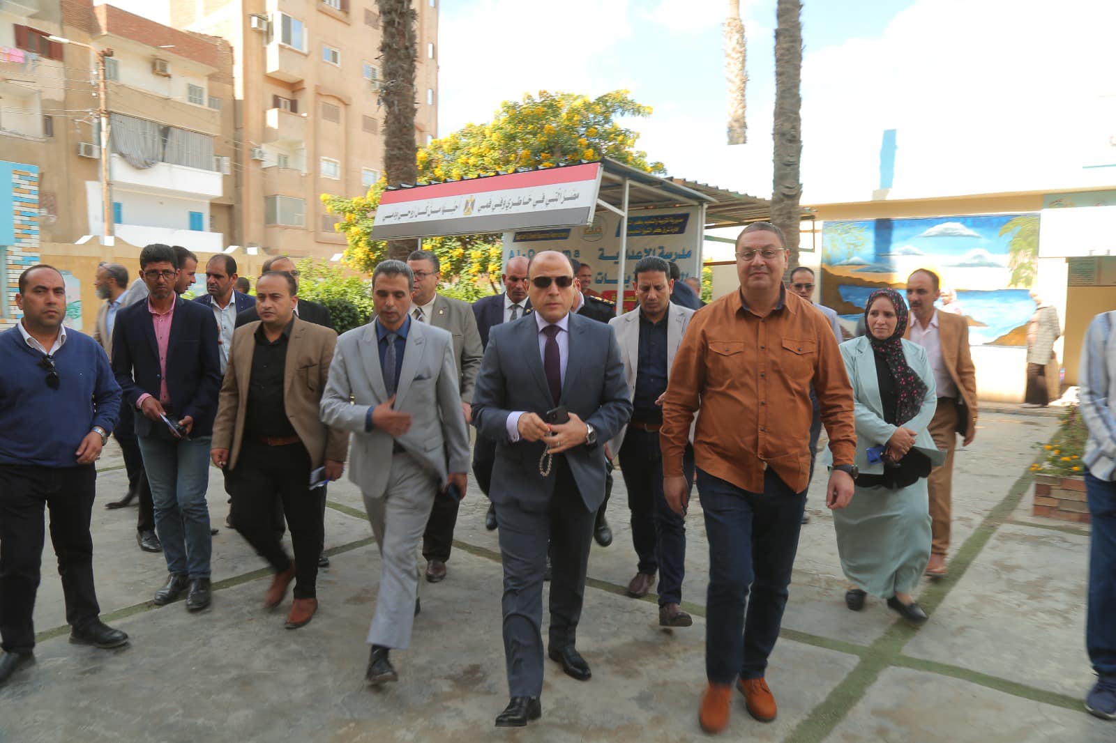 محافظ كفرالشيخ يتفقد ‏المدرسة الإعدادية القديمة بنات لمتابعة انتظام العملية التعليمية  